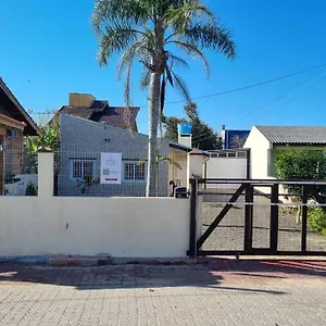  Casa de Férias Casa Com 2 Quartos, Garagem, A 3 Quadras Da Praia!